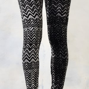 LEGGINGS with an abstract WAVE PATTERN Underwater Look black-gray-beige zdjęcie 5