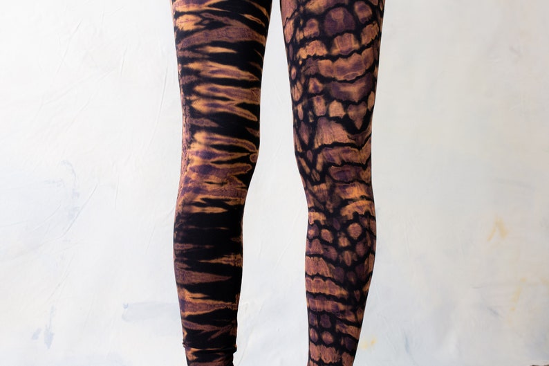 LEGGINGS look tigre et léopard batik, tie-dye unisexe noir-abricot-violet image 6