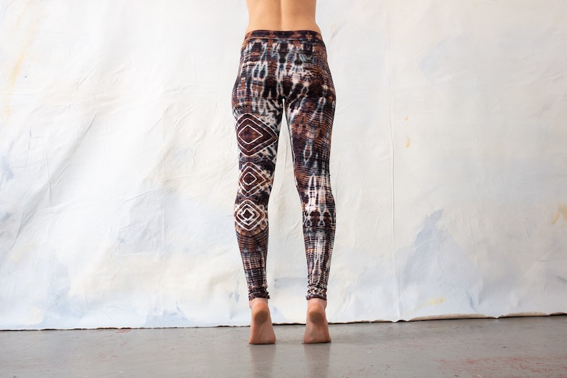 LEGGINGS mit abstrakten Rauten Batik, Schnurbatik, Knüpfbatik, Tie-Dye unisex schwarz-weiß-braun Bild 5