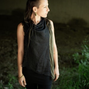 SUMMER PONCHO - Cape, Shawl - with Waterfall Neckline, Knitted Look and Fringes - black-olive green