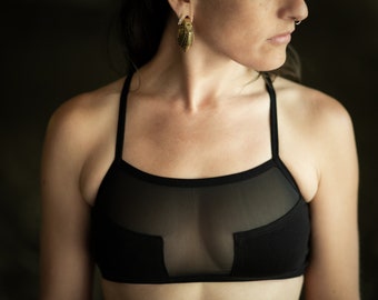 MESH BRA - Top de sujetador, bralette, bustier, sujetador deportivo, top de yoga - espalda cruzada con tejido de malla transparente - negro