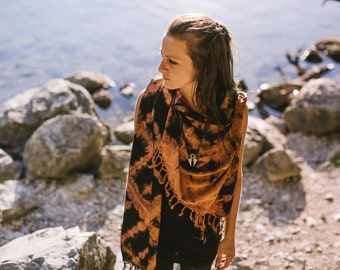 SARONG with ZIG-ZAG - pattern / Pareo, Scarf, Shawl with Fringes - Batik, Tie-Dye - black-orange-lilac