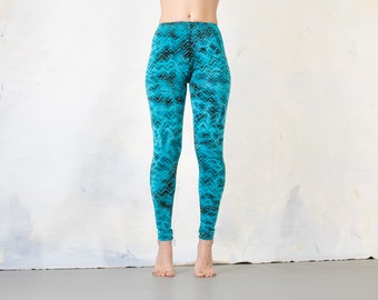 LEGGINGS with an abstract WAVE PATTERN - Underwater Look - blue-green