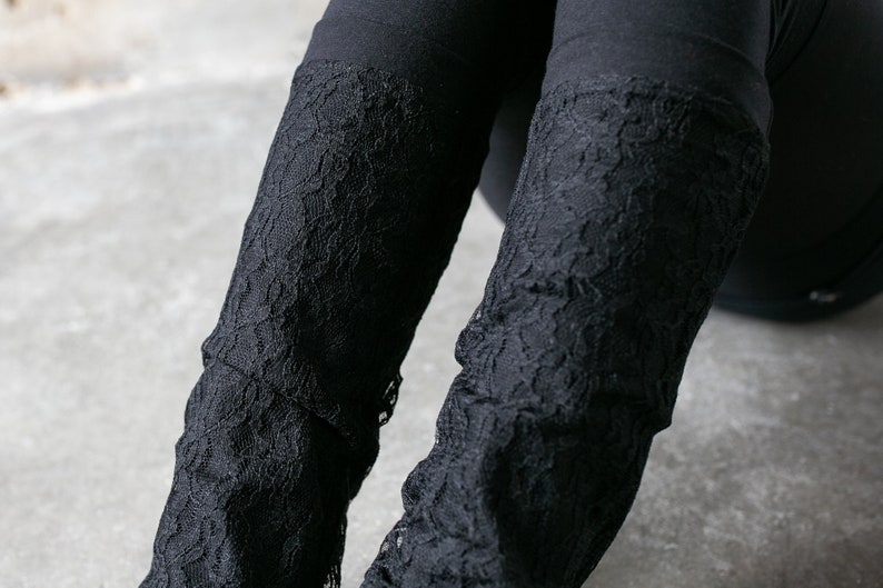 Light-Weighted Leg Warmers Boot Socks, Boot Cuffs with Floral Lace black image 2