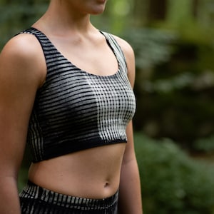 CROP TOP - Short Top - with Check Pattern - Batik, Screen Printing - black-beige-gray