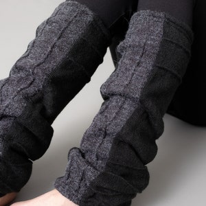 CUDDLY LEG WARMERS with Seam Structure black-gray image 5