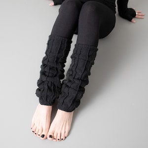 CUDDLY LEG WARMERS with Seam Structure black image 9