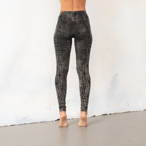 LEGGINGS with an abstract Alligator Pattern unisex black-gray-beige image 4