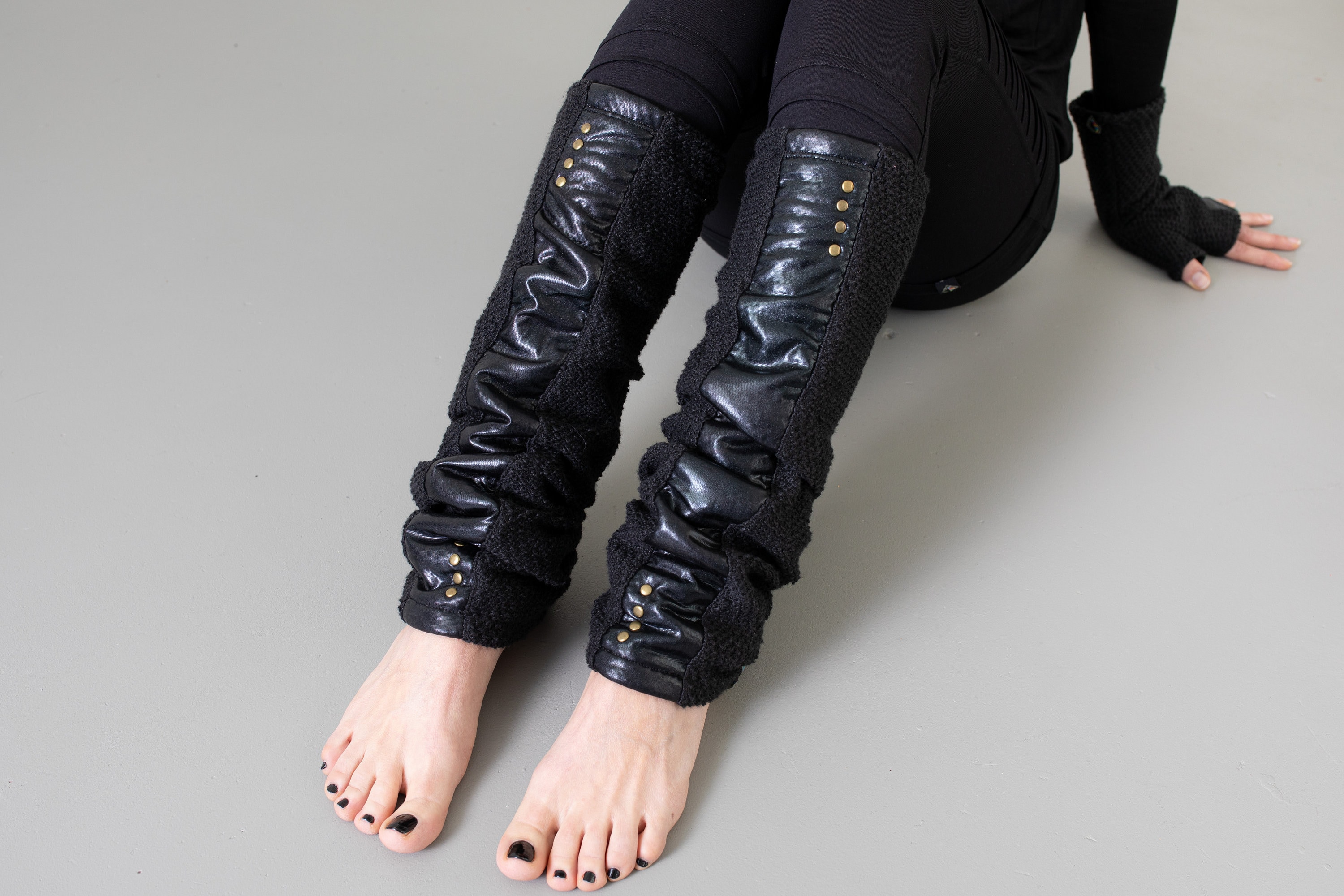 LEG WARMERS With Shiny Fabric and Rivets - Psy Trance