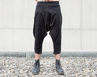 Baggy Pants WITH DEFECT - Overknee Shorts with Deep Crotch and Seam Structure - black