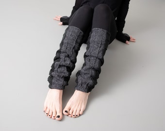 CUDDLY LEG WARMERS - with Seam Structure - black-gray