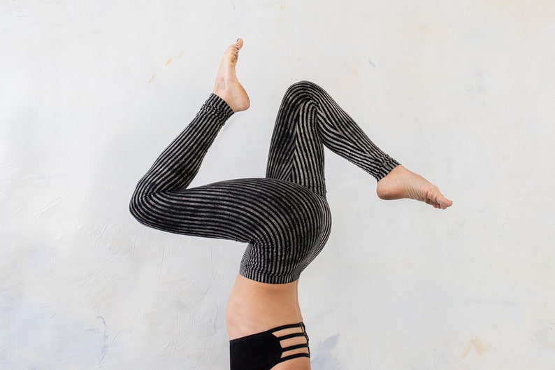 LEGGINGS rayé cirque, acrobatie, yoga, acroyoga unisexe noir-beige-gris image 1