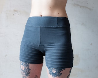 SHORTS with Seams - Short Pants, Hot Pants, Yoga Shorts - light gray