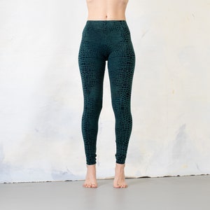 LEGGINGS with an abstract Alligator Pattern unisex blue-green image 2