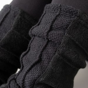 CUDDLY LEG WARMERS with Seam Structure black image 5