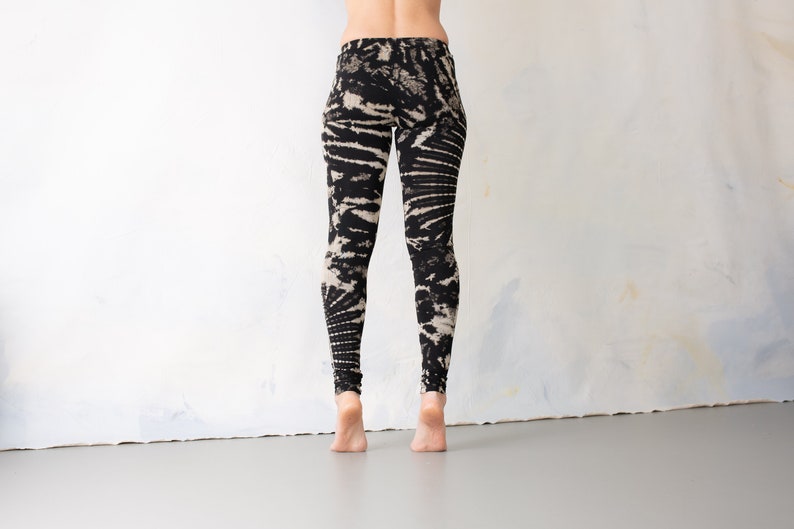 LEGGINGS with an abstract floral Pattern Batik, Tie-Dye unisex black-beige-gray image 3