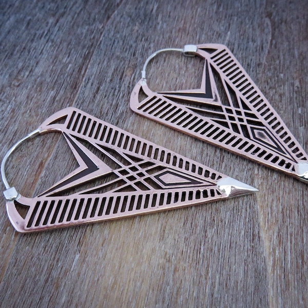 HOOP OHRRINGE mit geometrischen Muster - Kupfer und Silber - Tribal, Boho, Ohrgewicht