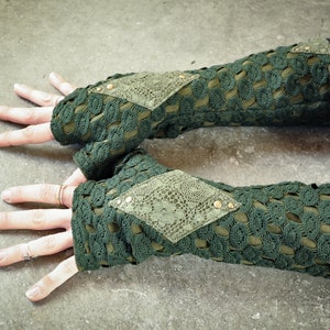 Arm Warmers, Wrist Warmers, Fingerless Gloves, Fingerless Mittens - with Lace and Rivets - green