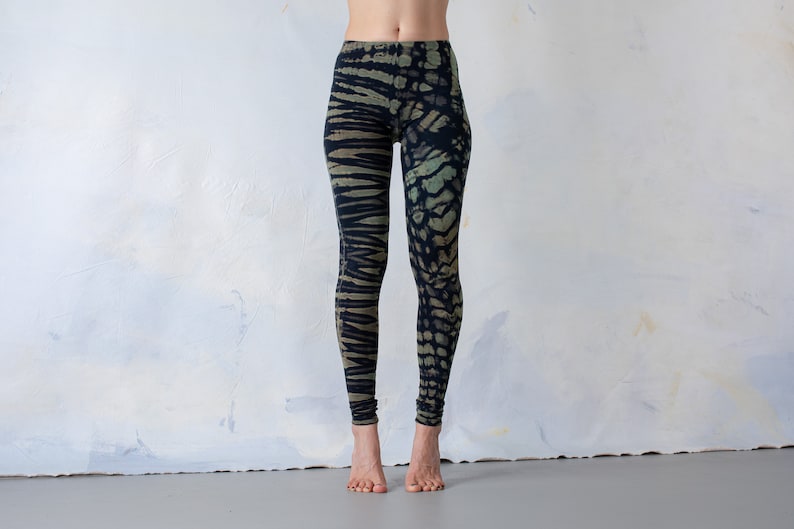 LEGGINGS mit Tiger und Leopardenoptik Akrobatik, Yoga, Acroyoga Batik, Schnurbatik, Knüpfbatik, Tie-Dye unisex dunkelblau-türkis Bild 2