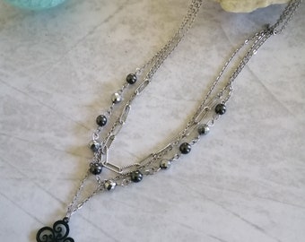 COLLIER IOVANA