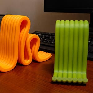 Noodle Phone Holder – Modern Phone Stand for Desk | Minimalist iPhone Holder | Office Decor & Desk Organization | Phone Dock | Table | ERead