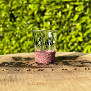 Customizable glitter shot glass