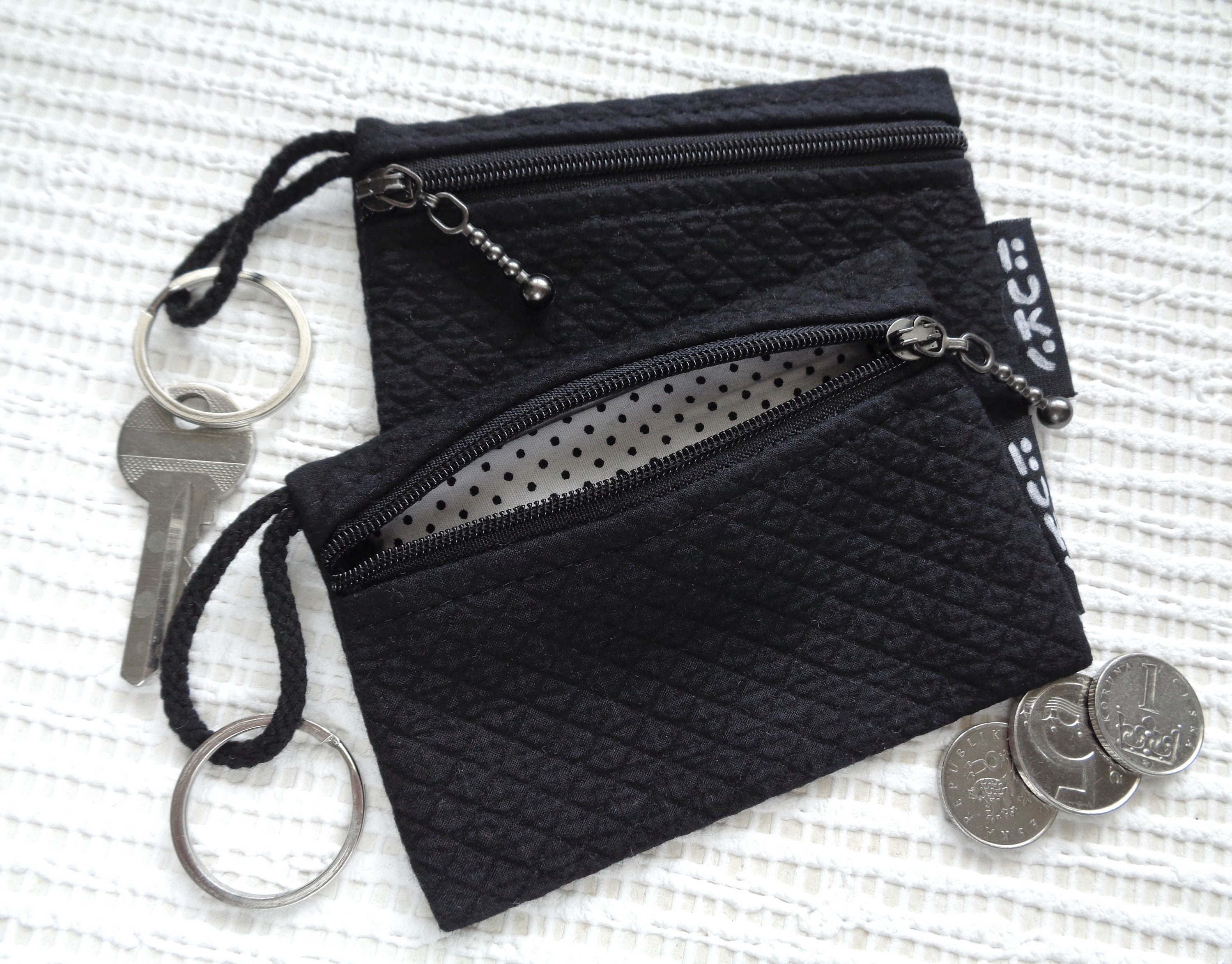 Key Wallets Keys Pouch Keychain Wallet Women Men Classic 6 Ring Holders  Original Leather Top Quality With Dustbag Box Card Holder From Sophy_htt,  $19.19