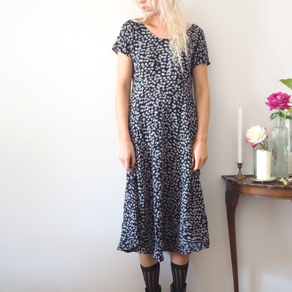 FLORAL 90s black and purple tshirt long tee maxi d