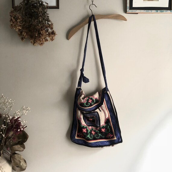 hessian shoulder bag
