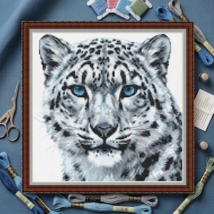 Snow Leopard Cross Stitch Pattern – Big Cat Zoo Animal Portrait Embroidery (PDF Pattern)