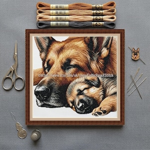Familia de pastores alemanes - Patrón digital de punto de cruz en PDF. Hilo DMC. Clave: 38 colores. 34 x 32 cm (13" x 12 1/2") sobre tela de 14 ct. Imprimir en casa. Perros.