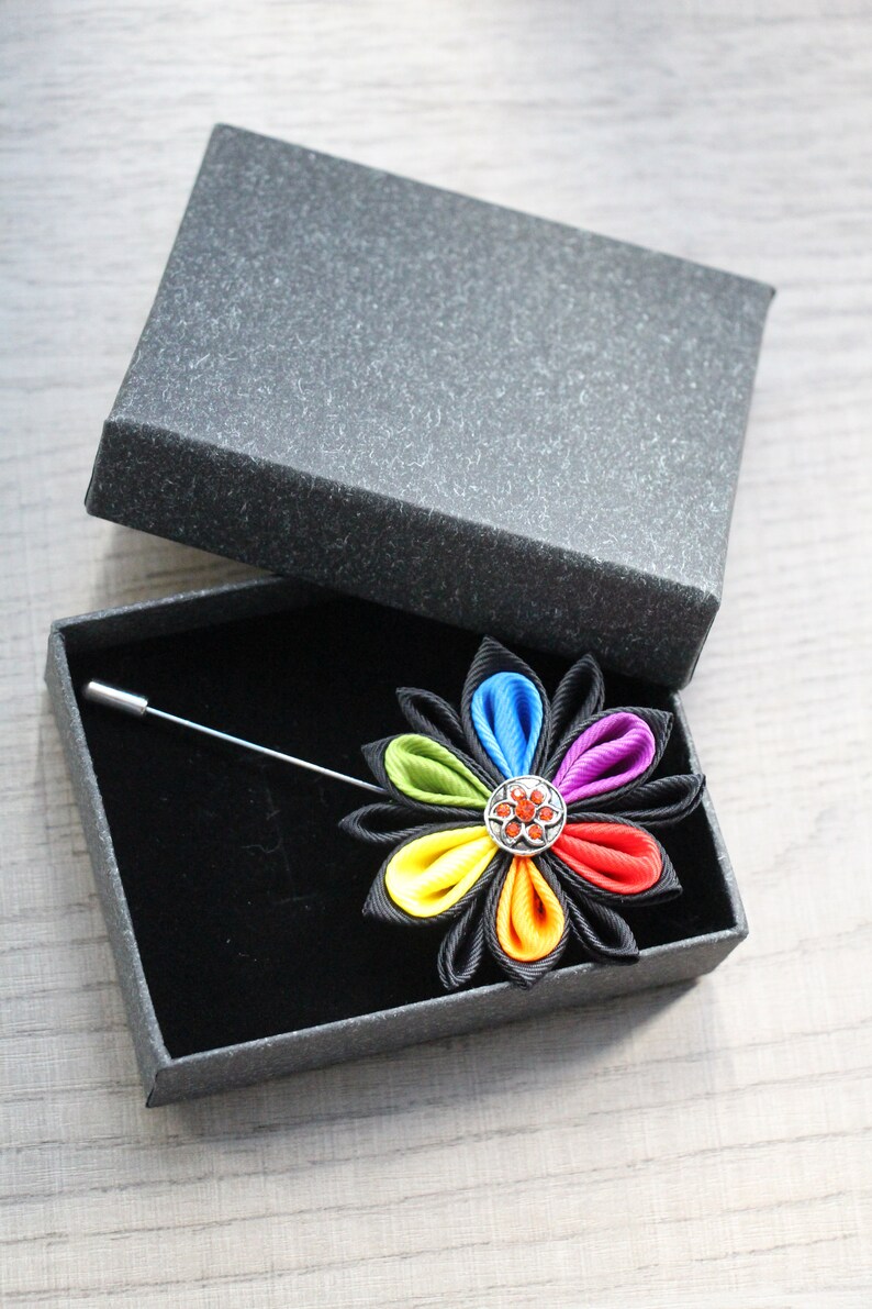 LGBT Flower Pin Kanzashi Flower Pin Rainbow Buttonhole Gift Gay Lapel Pin Suit Groom boutonniere Rainbow Lapel Pin Men/'s Lapel Brooch