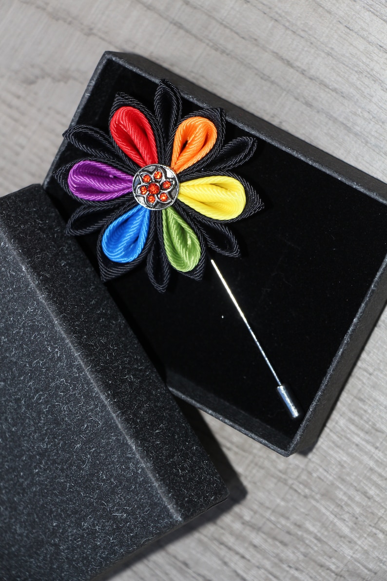 LGBT Flower Pin Kanzashi Flower Pin Rainbow Buttonhole Gift Gay Lapel Pin Suit Groom boutonniere Rainbow Lapel Pin Men/'s Lapel Brooch