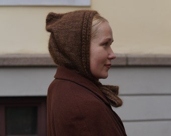 Cabled Pixie Hood Knittingpattern (PDF digital)