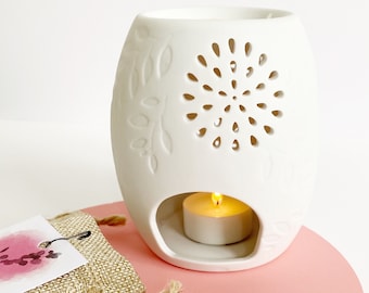 White Ceramic Wax Melt / Oil Burner, Cut Out Pattern, Aromatherapy Home Fragrance Gift |