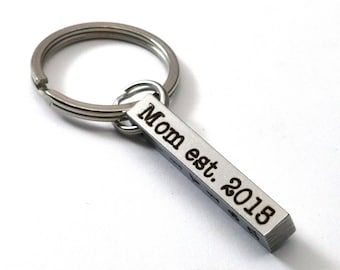 Personalized Stainless Steel Four-Sided Bar Keychain - Mom Established Date - Mommy Gift - Kids Names