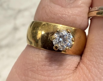 Vintage 18k GE Clear CZ Solitaire Wedding Band Ring Size 7.5 Gold Electroplated