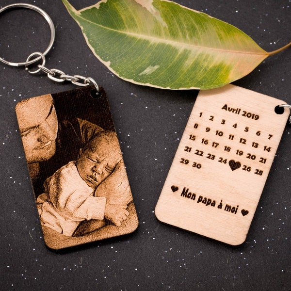 Cadeau de fête des pères, Porte clés calendrier personnalisé en bois avec photo et texte pour événement important, cadeau pour papa