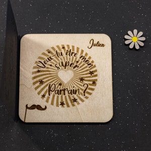 Carte de demande parrain marraine gravée dans le bois et étui question surprise Parrain modèle 2