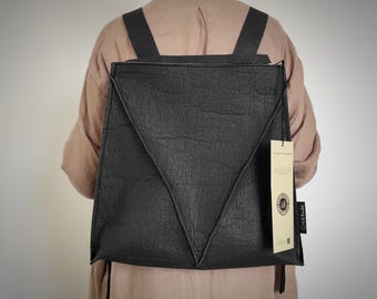 NEW Geometric avantgarde backpack made from vegan leather Pinatex