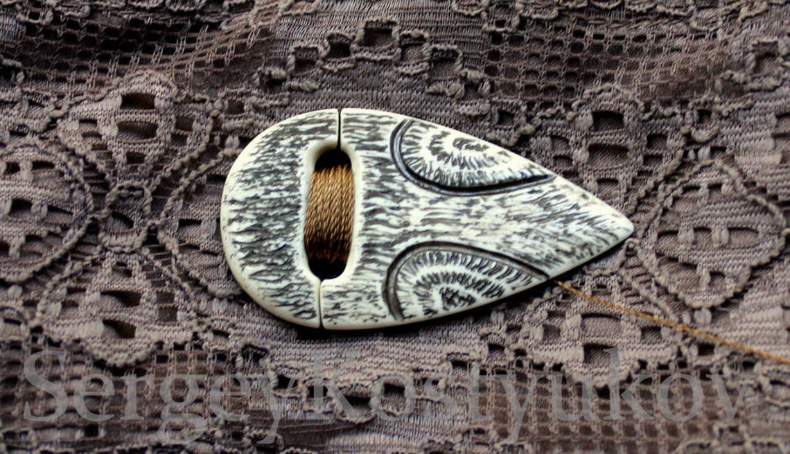 Tatting shuttle Virtuoso Owl Bone carving Etsy