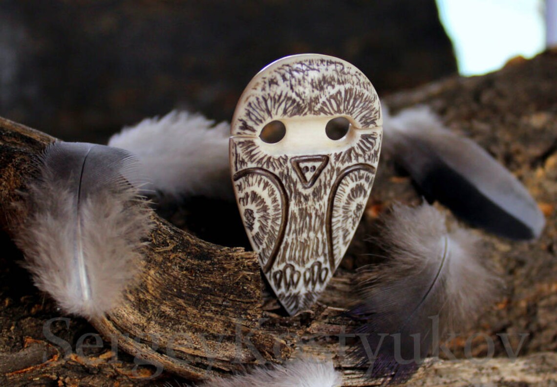 Tatting shuttle Virtuoso Owl Bone carving Etsy