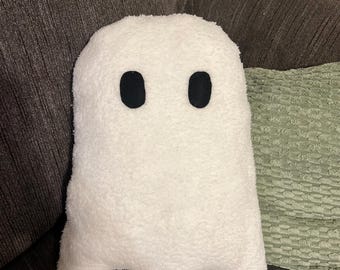 Pluche spookkussen – Handgemaakt Halloweendecor / Leuk en spookachtig / Kawaii spookknuffel