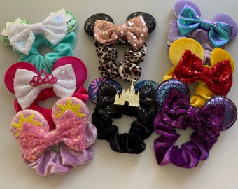 Minnie mouse ear scrunchies / disney scrunchie / minnie scrunchie / disney hair accesories/ princess scrunchies