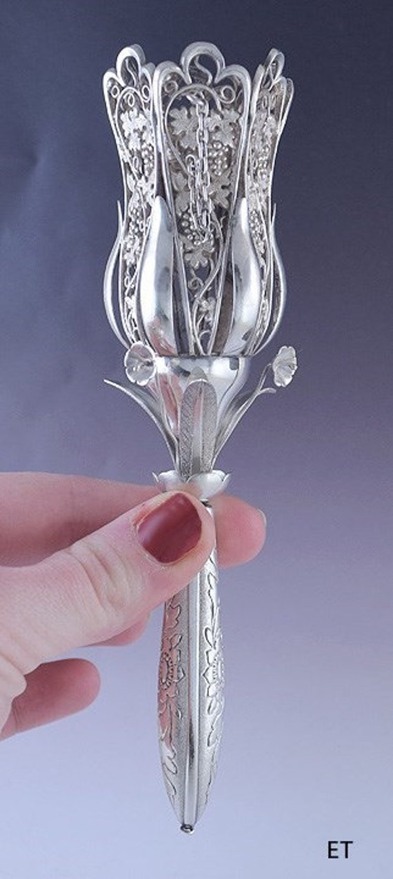 Gorgeous Victorian Silver Filigree Tussie Mussie B