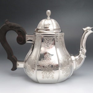 c1900 antieke Europese sterling zilveren handgegraveerde theepot afbeelding 1