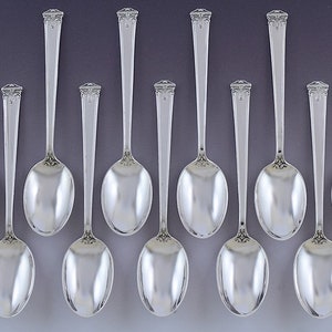 Nice set 11 International Sterling Silver Trianon Demitasse / Coffee Spoons