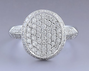 Dazzling 18k White Gold & 1.56ct Diamond Studded Oval Ring