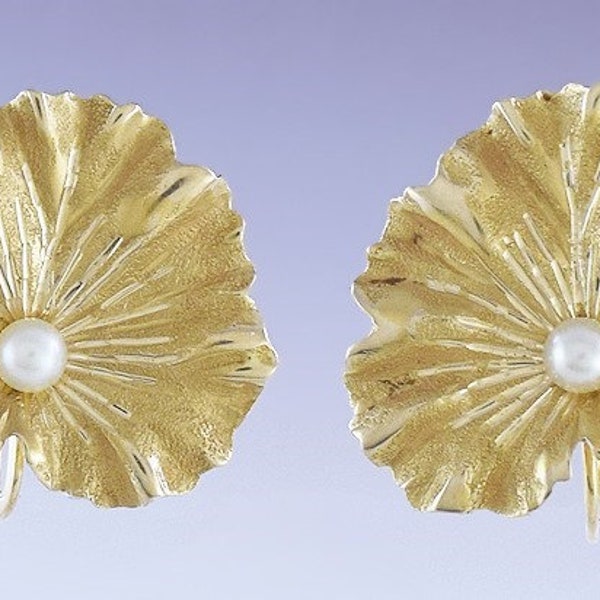 Fab Pair VTG 14k Yellow Gold Pearl Lilypad Lily Pad Leaf Screwback Earrings