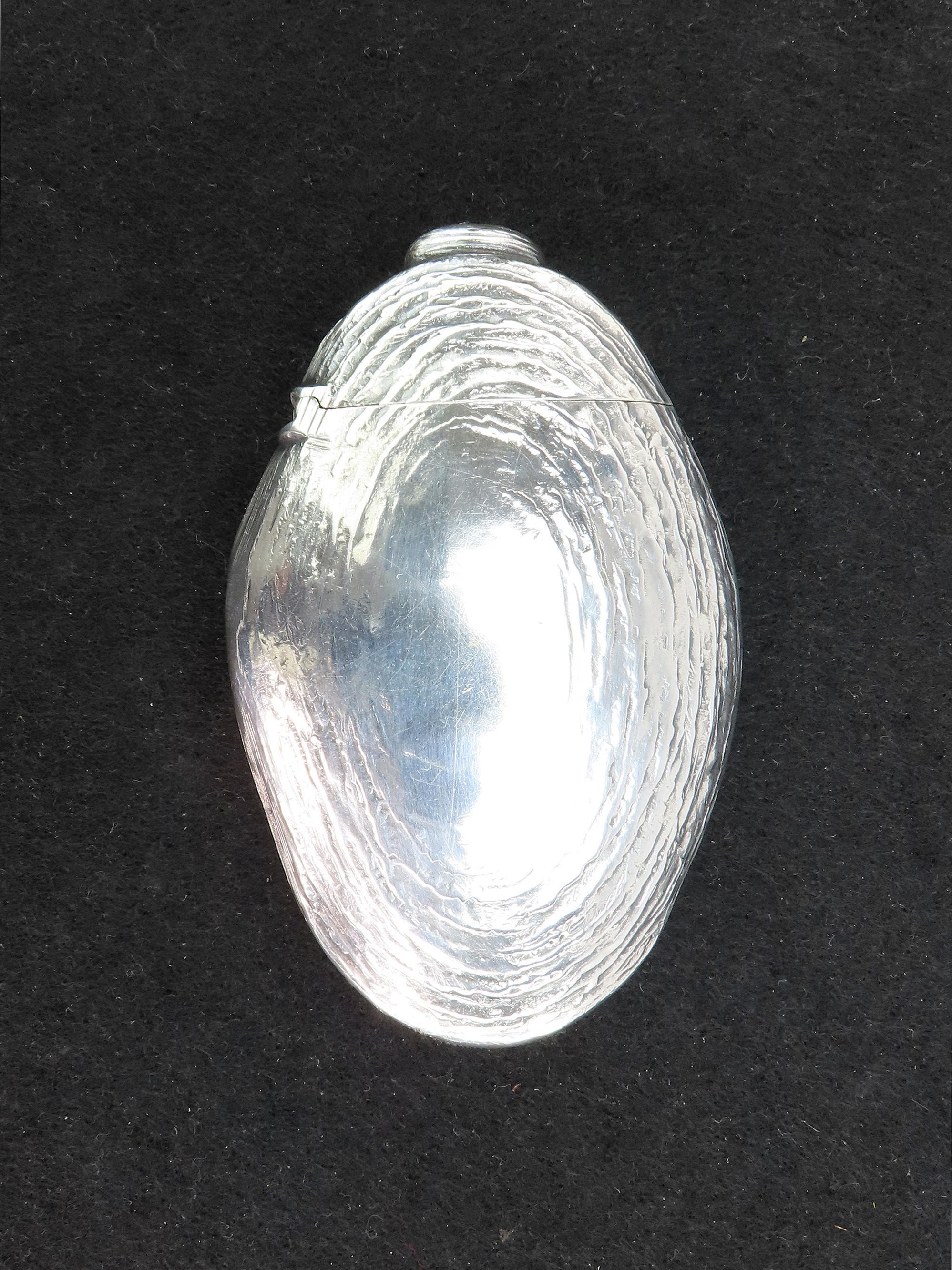 【ひろ】GLAD HAND & Co. SILVER VESTA CASE Antique Silver Sovereign and Vesta Case 1903 35.25g by John